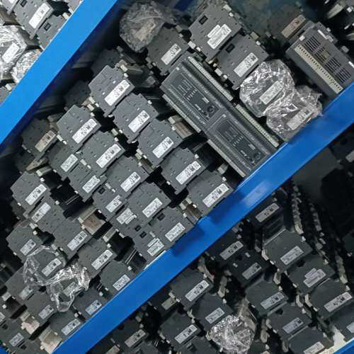 台达  DVP32ES200T    模块，基议价