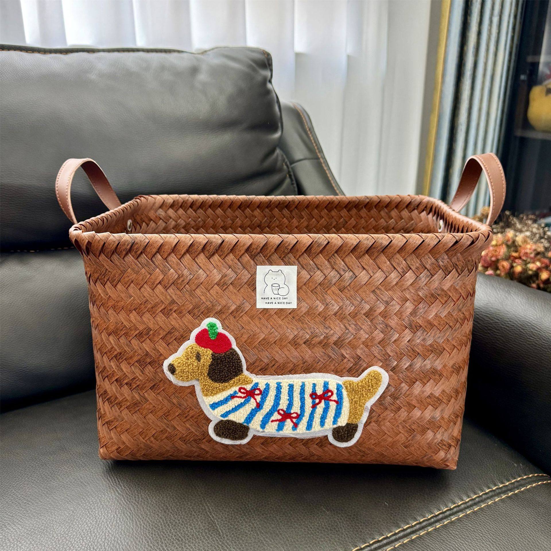 小红书同款脏衣篓美式腊肠狗脏衣服收纳筐篮网红款仿藤编PU把衣桶,收纳整理,脏衣篮,淘宝优惠券,粉丝福利购,淘宝优惠卷