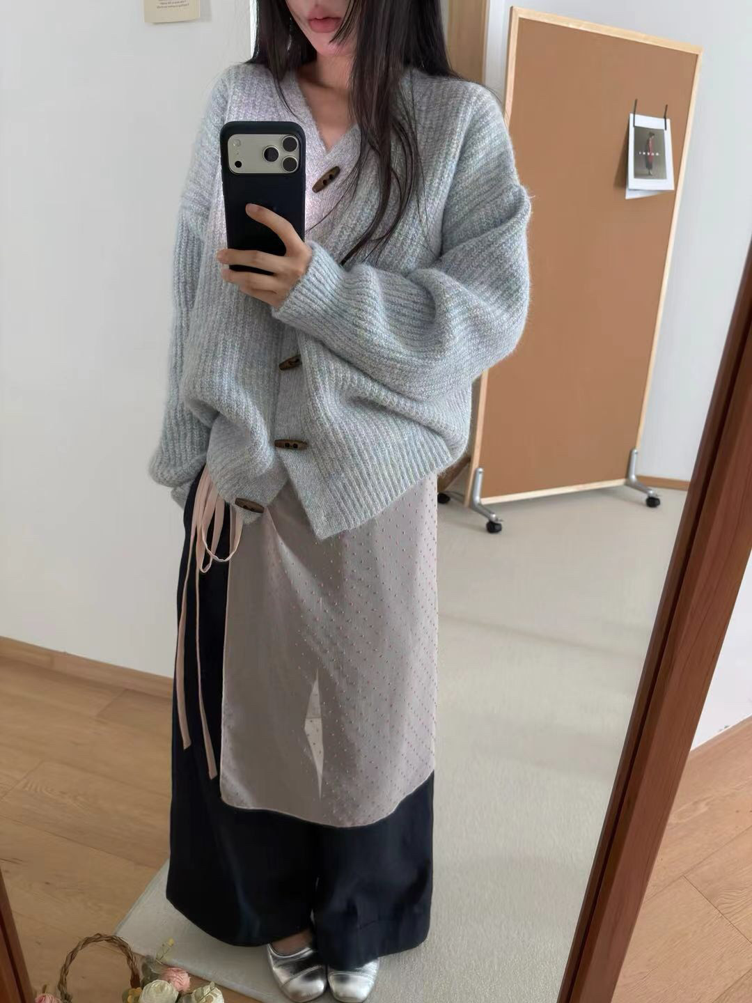 粗棒针v领牛角扣毛衣针织外套女