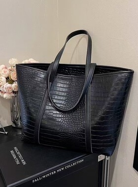 高级感网红包女包2025新款轻奢通勤百搭托特包大容量手提单肩包包