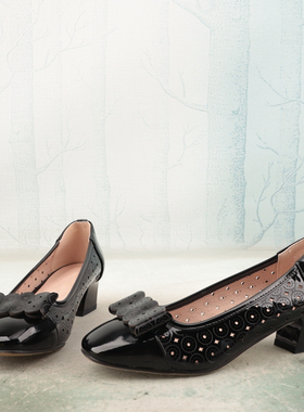 雕花镂空牛漆皮真皮蝴蝶结方头中跟女鞋子赫本风浅口单鞋X117-2