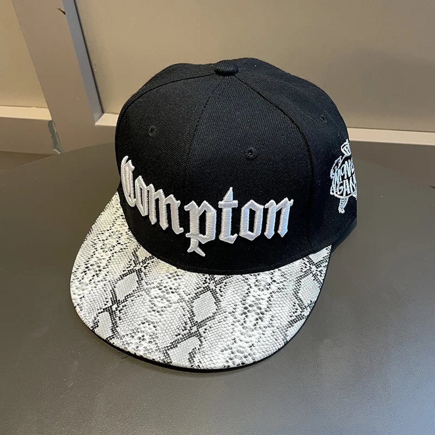 New COMPTON CAP Street Dance Snapback Hat Hip Hop Headwear