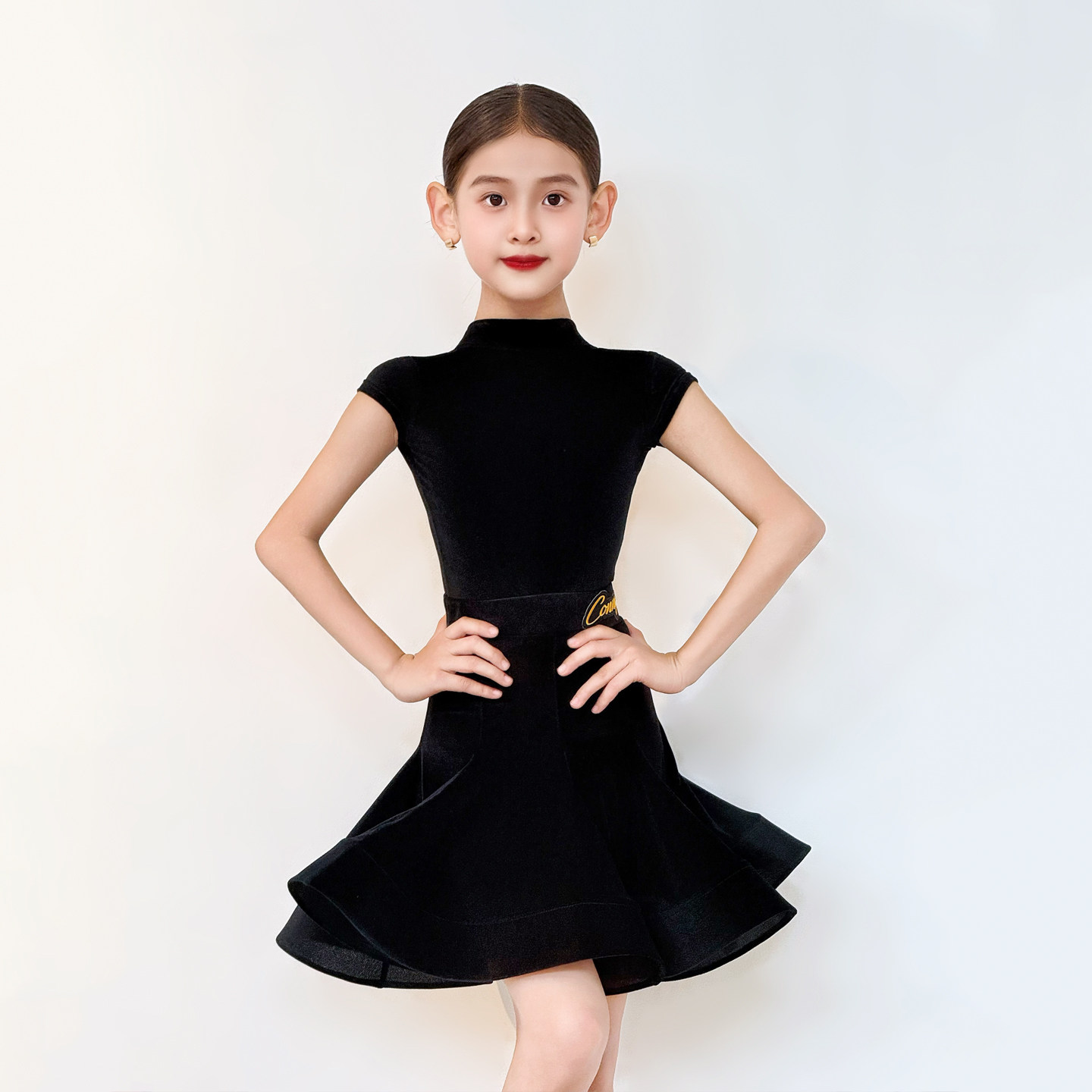 CONNY康尼拉丁舞专业标准比赛服女儿童演出表演规定服短袖鱼骨裙