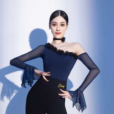 康尼拉丁舞服上装女气质新款摩登国标跳舞蹈练功上衣露肩网纱长袖