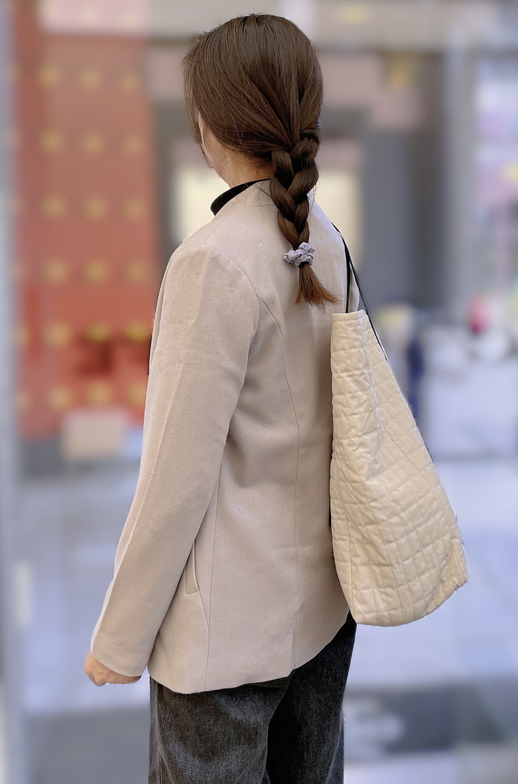拉斐罗RAFFAELO外套春夏女款薄款修身显瘦剪刀领小西装