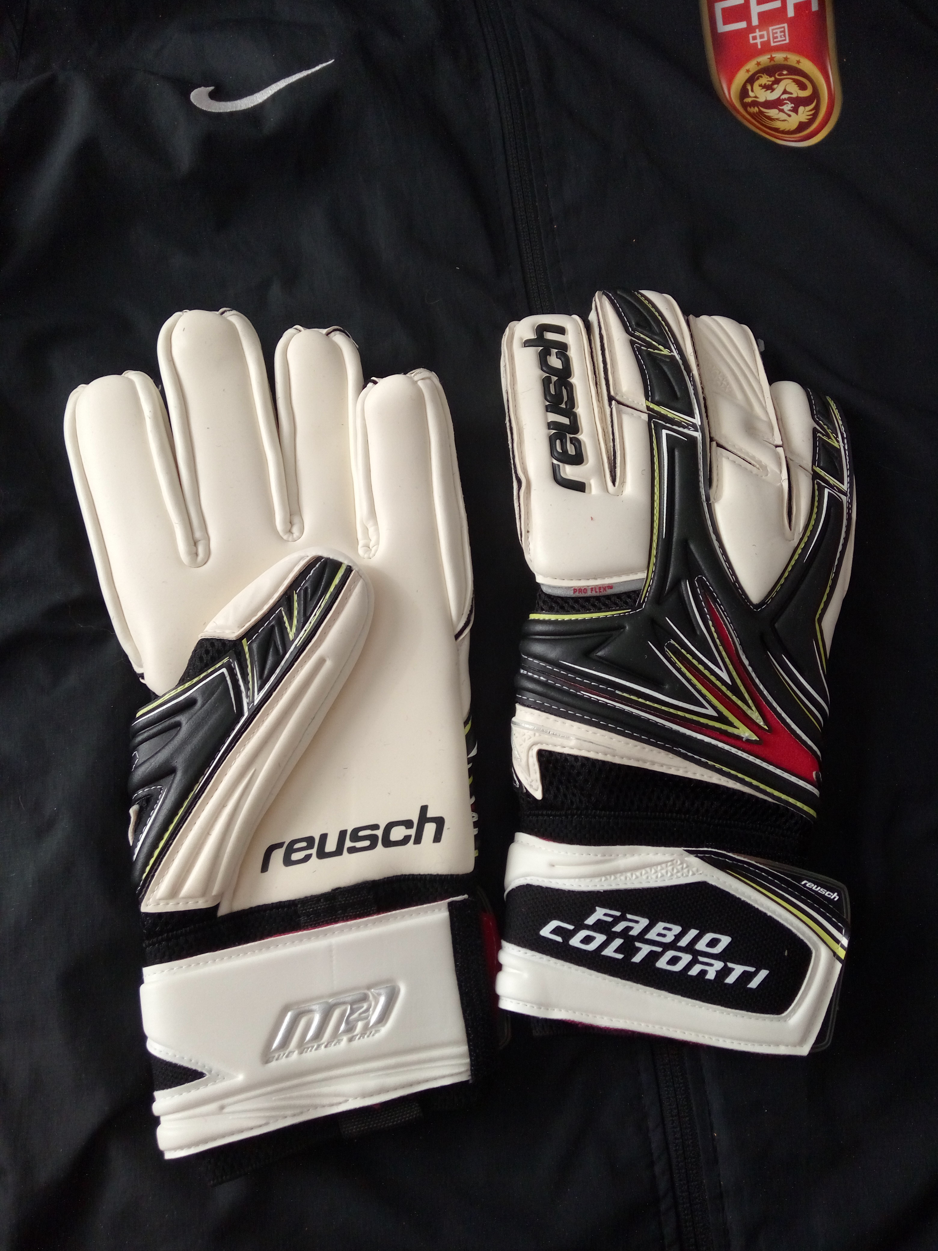 Gants de foot - Ref 2590531 Image 3