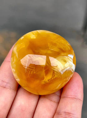 天然俄料24.36克溶洞蜜糖红妖孽公主平安扣蜡质饱满容洞妖孽纹路