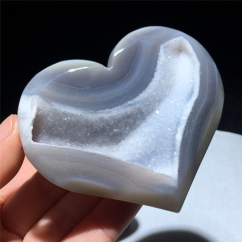 天然玛瑙心形爱心洞片桌面摆件