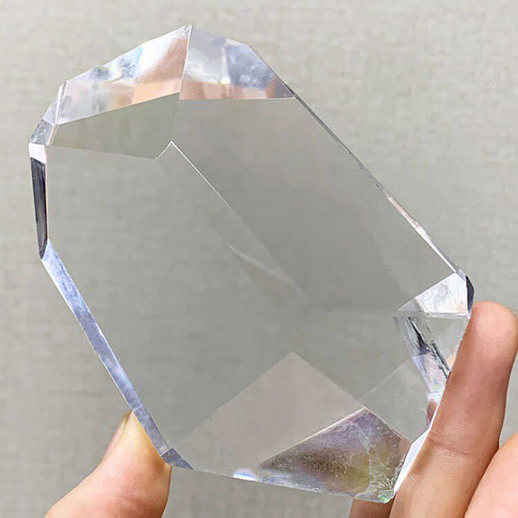 天然白水晶随形原石打磨多面体