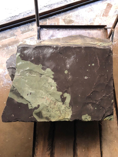 包邮攀枝花苴却砚 端砚歙砚易水砚台 苴却砚老坑膘带眼毛料 原石