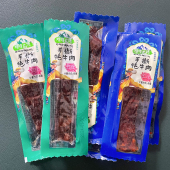 珠峰农场手撕牦牛肉五香味香辣珠峰牧场办公休闲儿童零食西藏拉萨