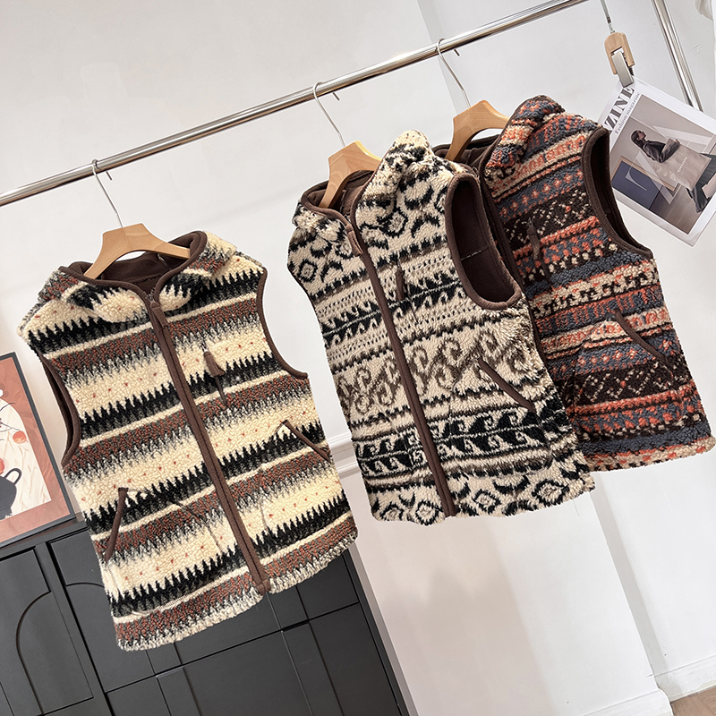 加绒加厚连帽马甲无袖毛绒外套女