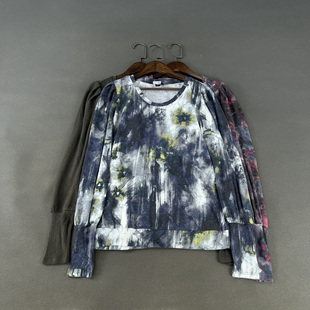 美国单 秋季复古印花薄款磨毛泡泡袖长袖圆领T恤体恤打底衫上衣女