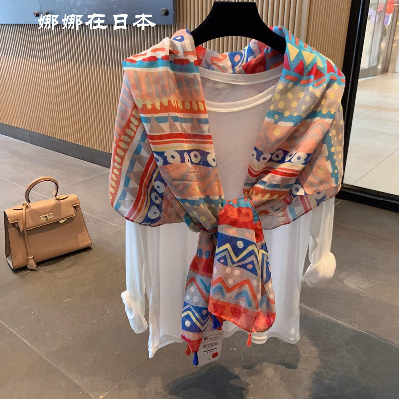 日本代购夏丝巾女防晒披肩两用百搭时尚薄款围巾春秋出游外搭纱巾
