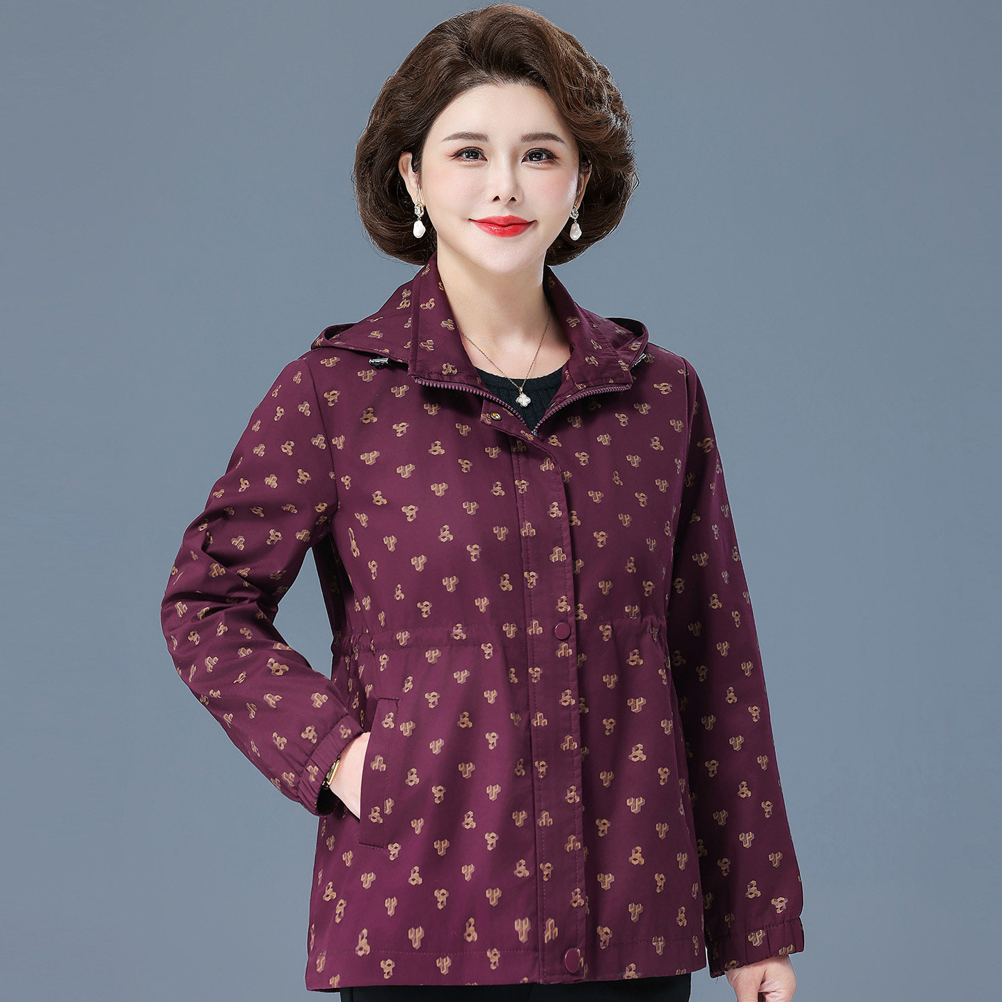 妈妈纯棉春秋外套2024秋装新款长袖时尚休闲连帽中老年女大码风衣