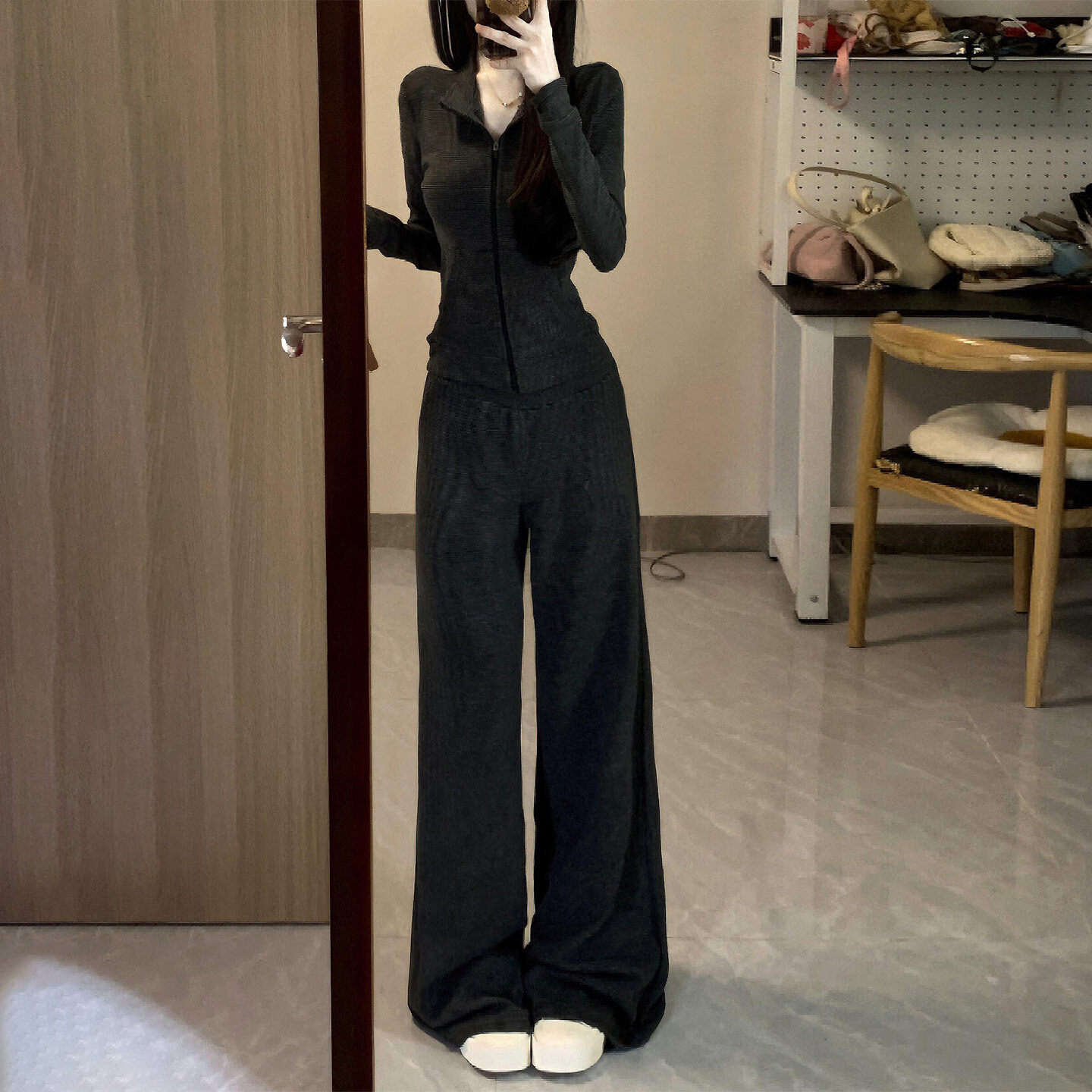 韩版休闲运动套装秋季新款女修身立领卫衣直筒长裤两件套洋气减龄