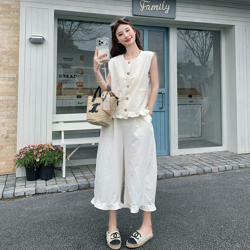 现货夏装新款甜美木耳边马甲阔