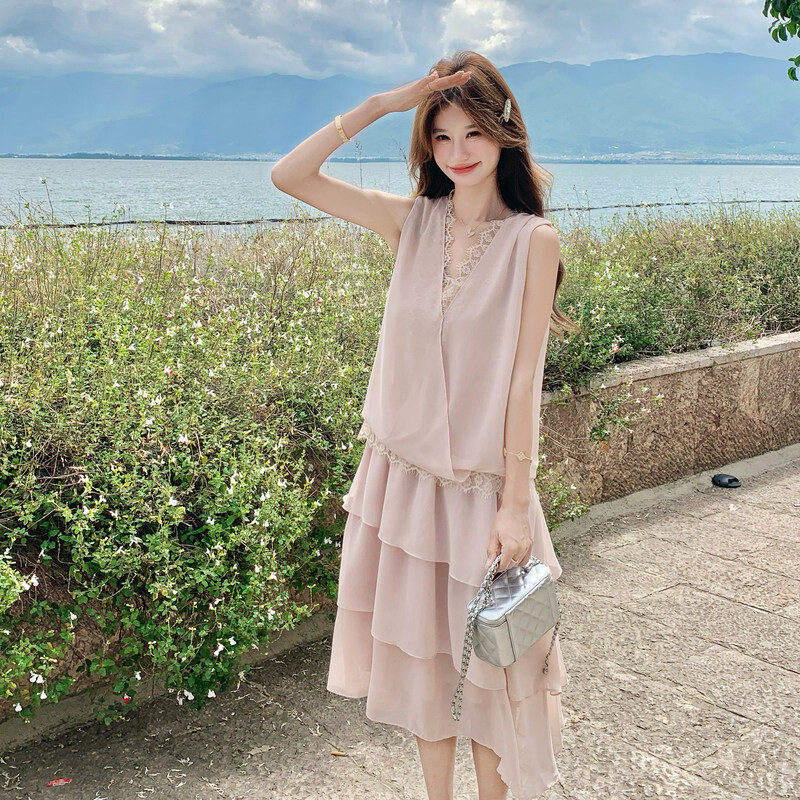 两件套时尚套装浅粉色女装2026年夏季韩系拼接蕾丝无袖套裙