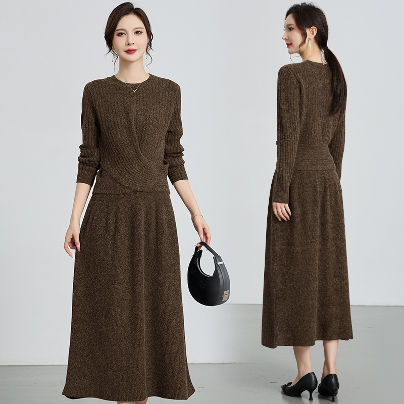 轻奢秋冬季法式羊毛衫新款毛衣套装裙洋气打底显瘦两件套