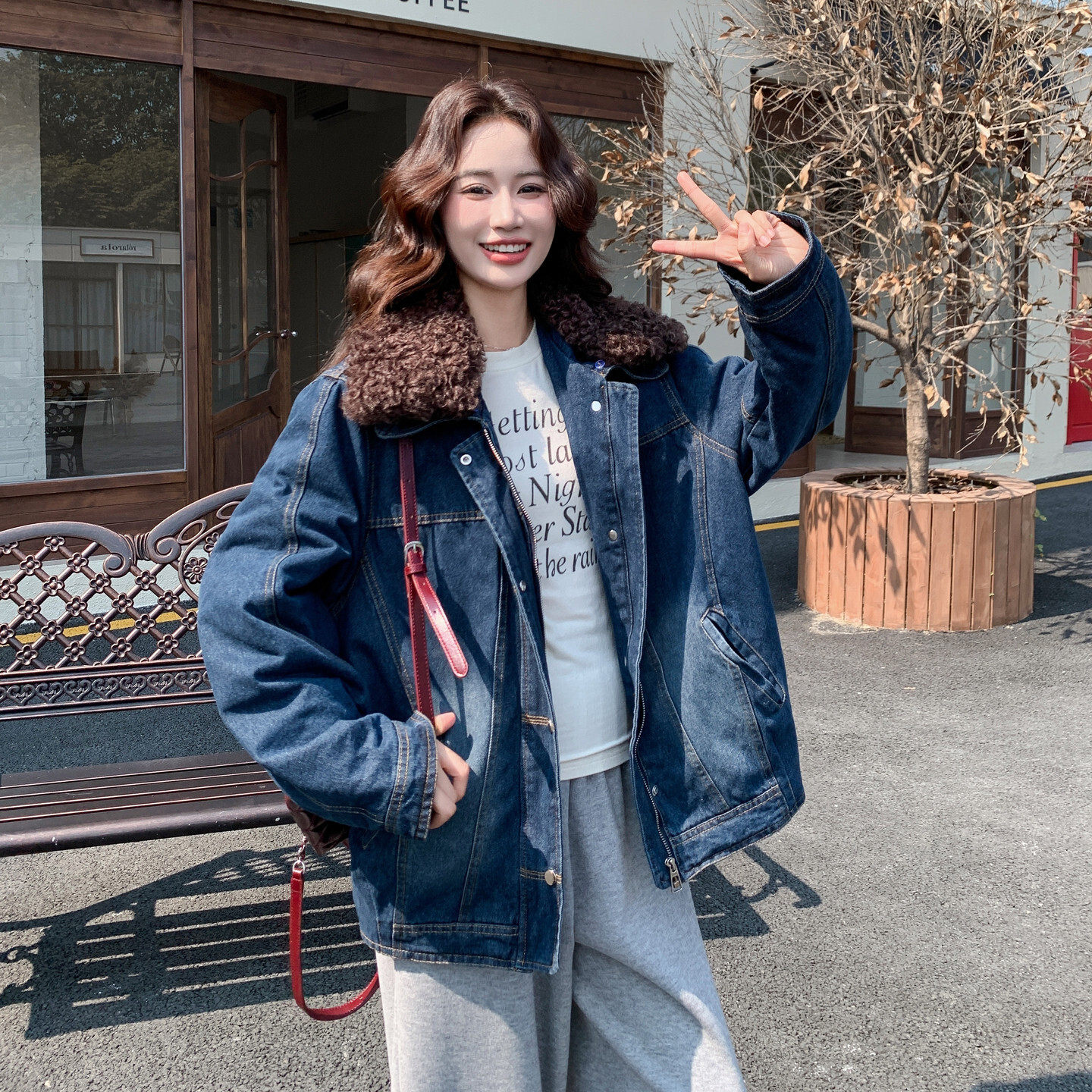 加棉韩系新款上市休闲风美洋优质女士高级感精品菱格牛仔棉衣翻领