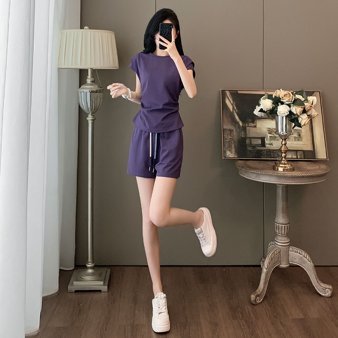 气质小众时尚休闲套装女夏季新款纯色圆领短袖上衣抽绳短裤两件套