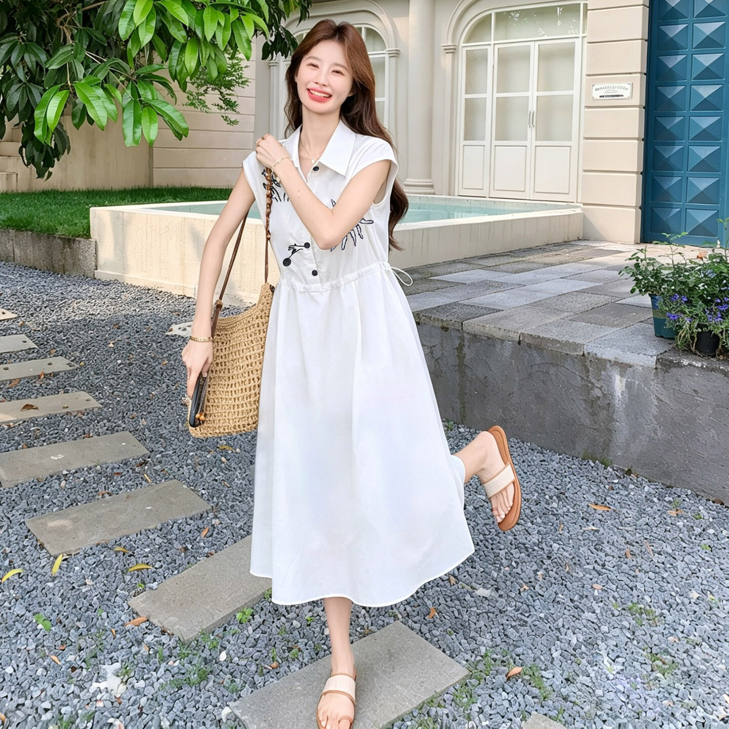 【爆款现货】夏季新款翻领刺绣腰部抽绳设计连衣裙简约女士裙子