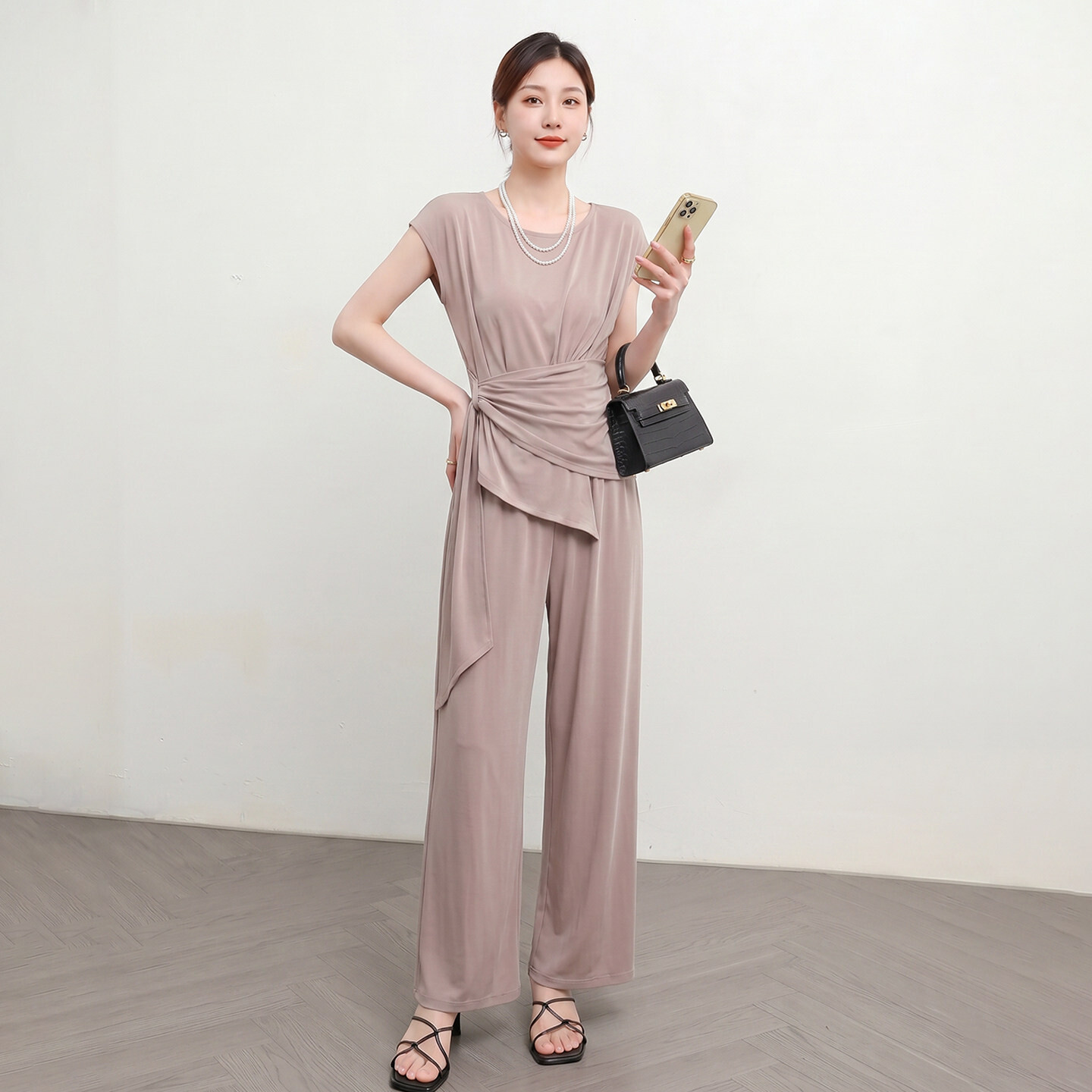 慵懒风穿搭时尚套装女夏季新款纯色圆领系带短袖上衣长裤两件套潮