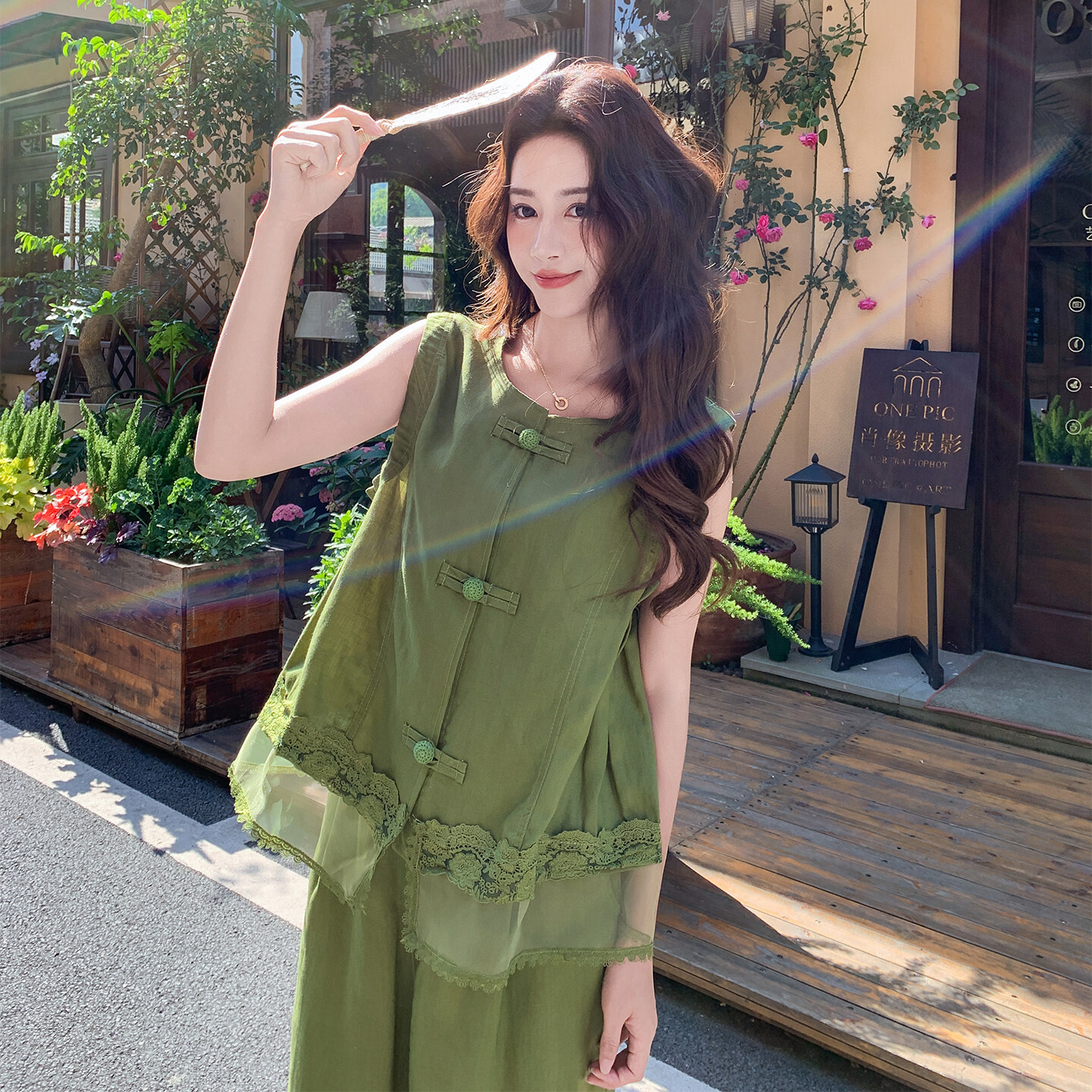 绿色新款上市2026年夏季新中式蕾丝拼接盘扣亚麻马甲阔腿裤套装女