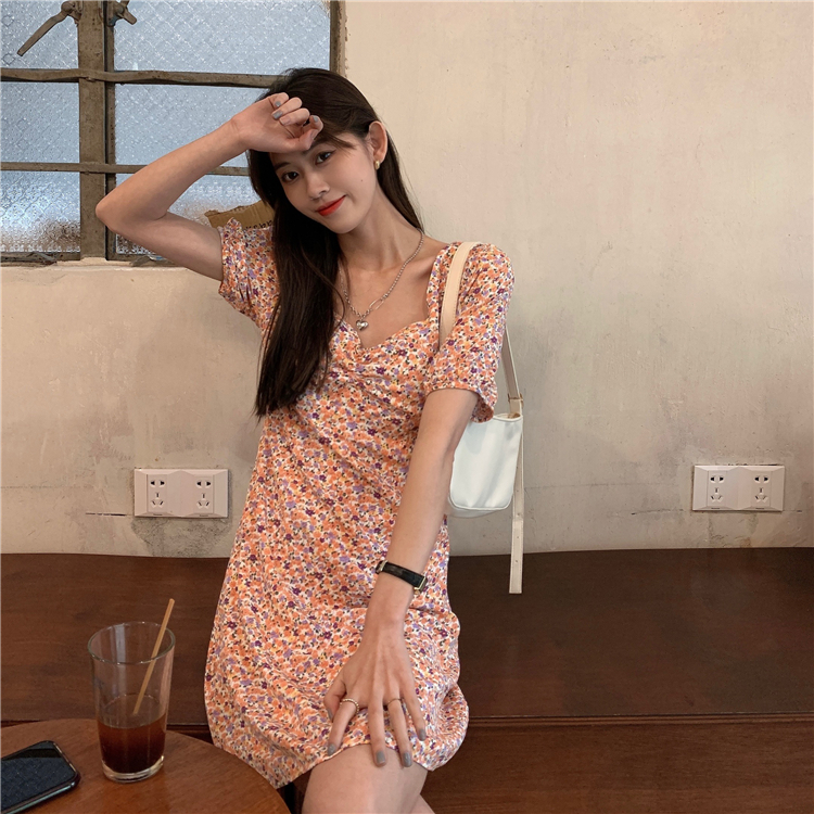 Real price ~ Korean V-neck dress with waist and bare back