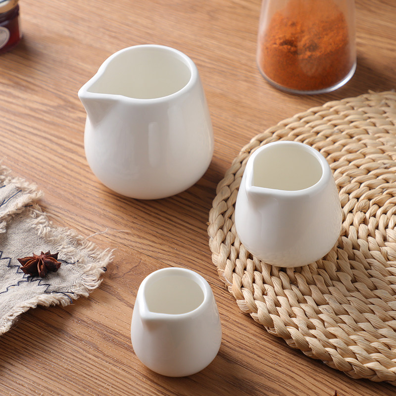 陶瓷精巧开口短嘴无柄小奶杯 调料杯酱油杯橄榄油杯公道杯小量杯