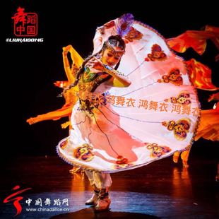 古丽米娜老师新疆舞蹈服装