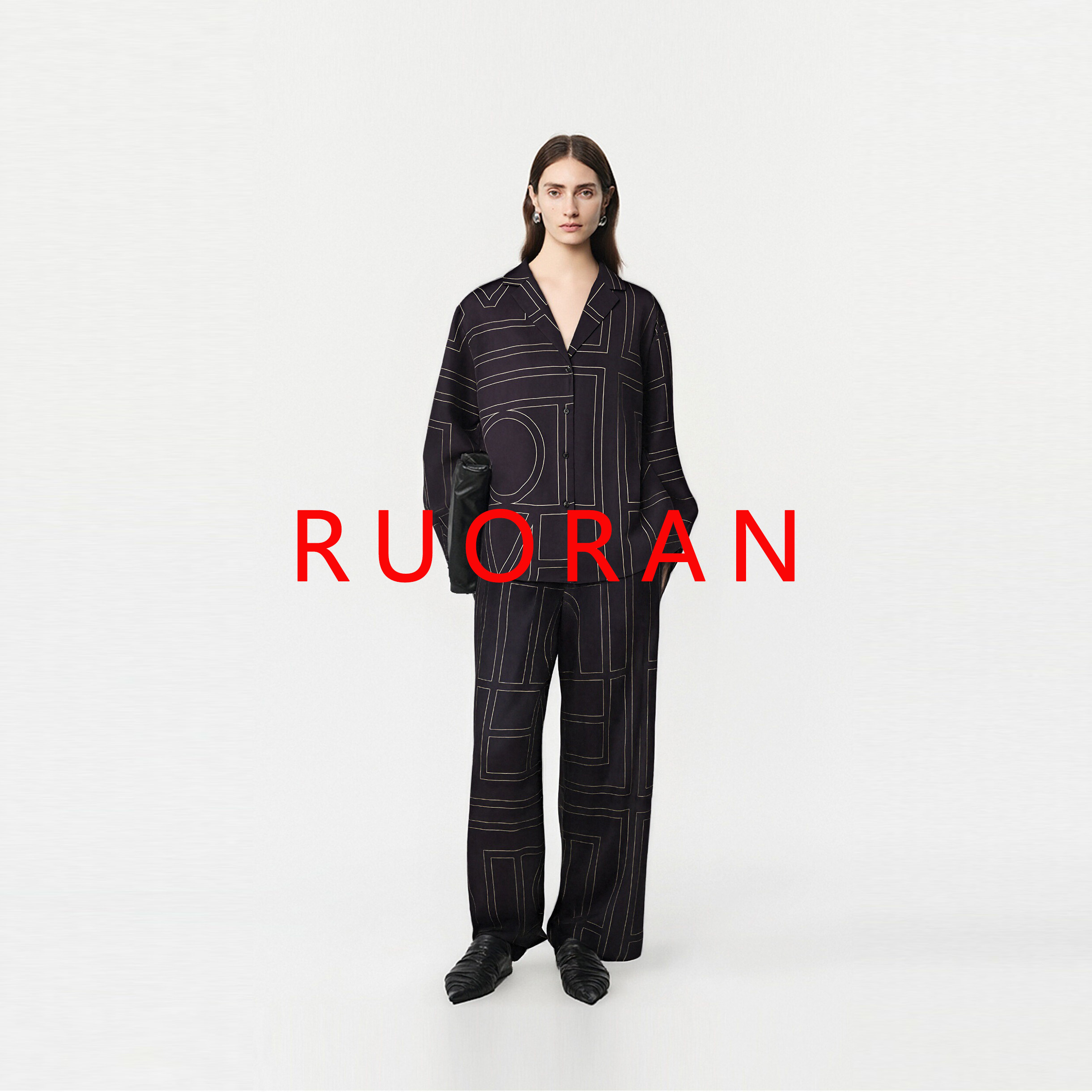 RUORAN 新款黑色几何图案定位印花6A级重磅桑蚕丝衬衫休闲裤套装