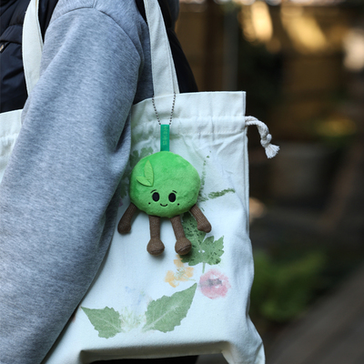 知味观龙井茶饼玩偶