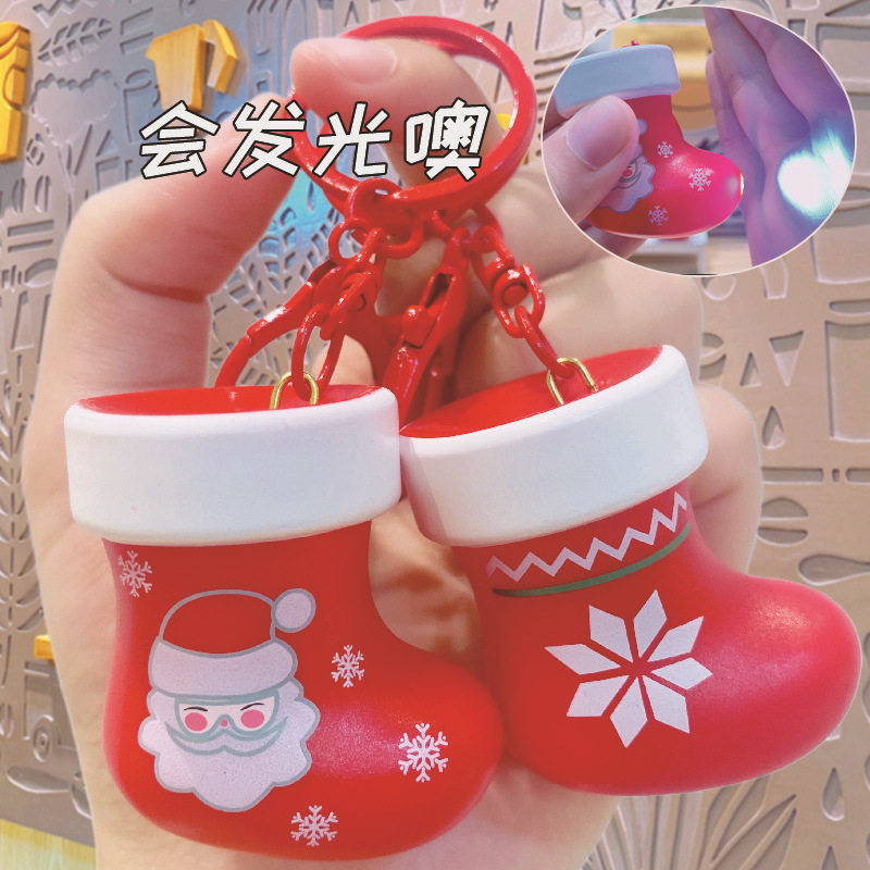 圣诞节创意ins发光钥匙扣圣诞老人钥匙链挂件圣诞袜带灯发声饰品