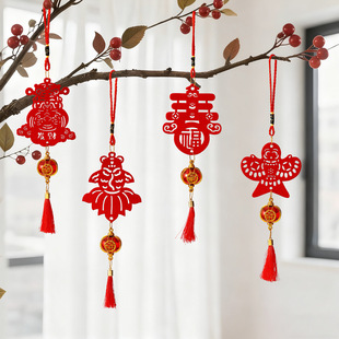 元旦喜庆贺年毛毡小挂件布置氛围2026新年马年树枝树干装饰小灯笼