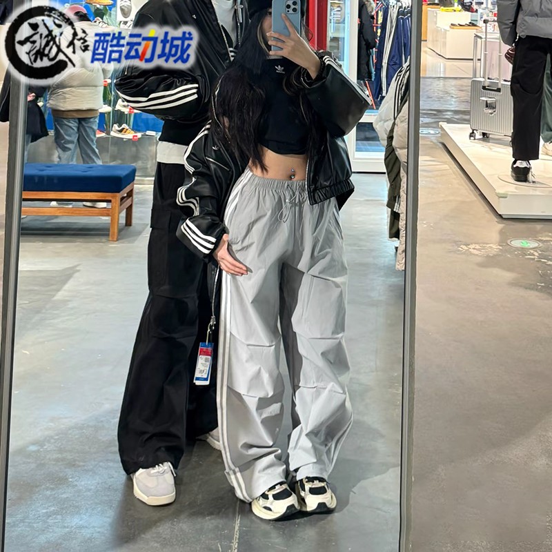 阿迪达斯三叶草女子宽松运动长裤