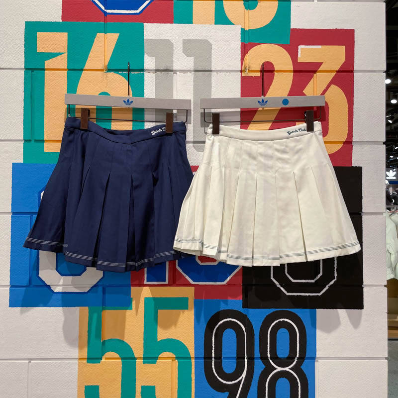 阿迪达斯三叶草女子2025春款透气休闲运动半身短裙 JM8015 JM8016