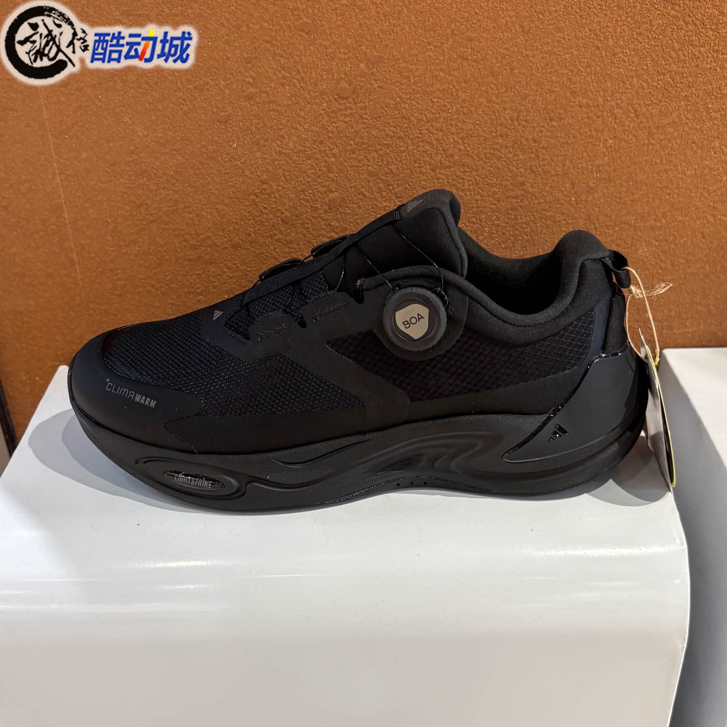 Adidas阿迪达斯男女鞋2026年秋新款按钮加绒运动休闲跑步鞋KJ6493