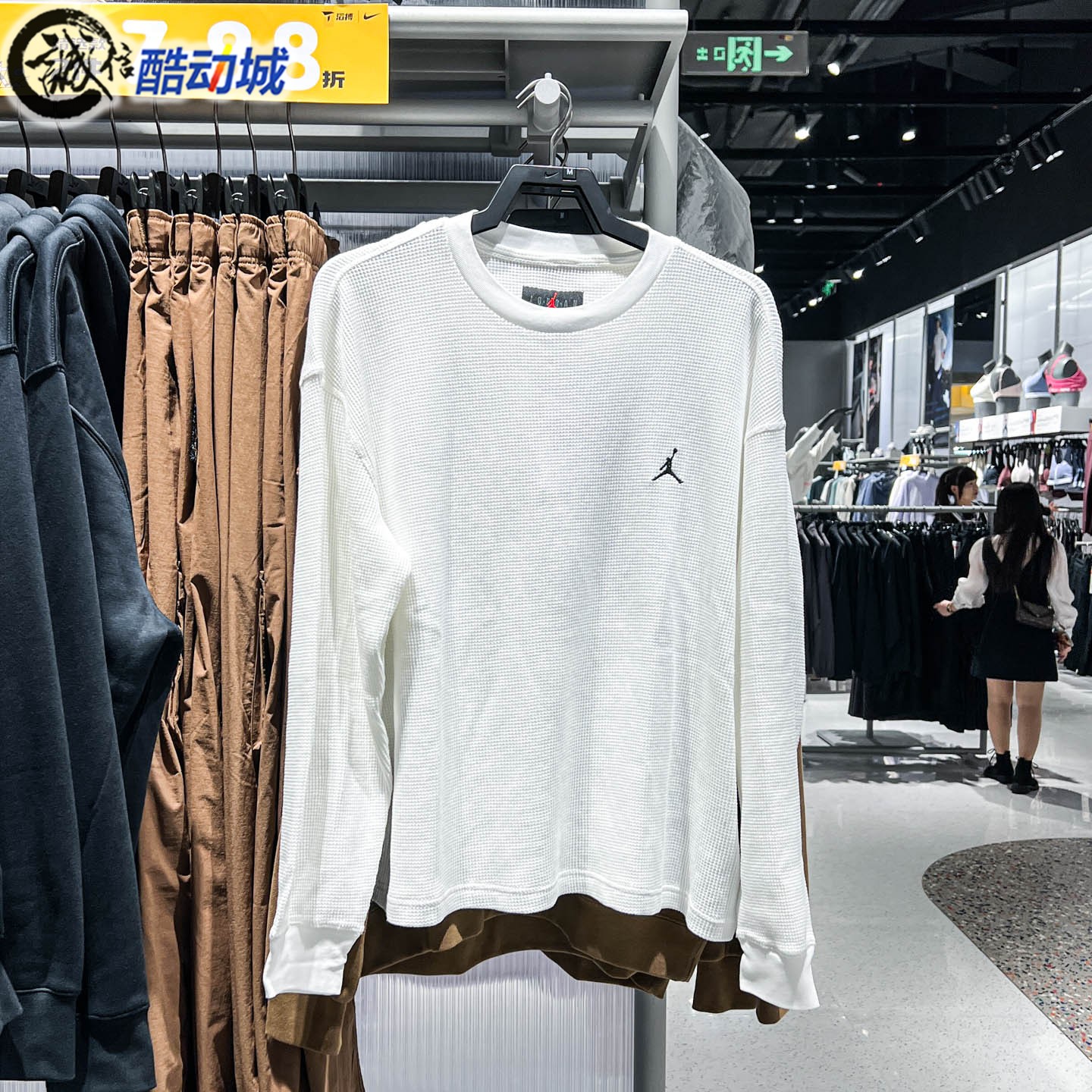 Nike耐克2025冬新款Jordan男子简约舒适长袖华夫格上衣IM6256-100