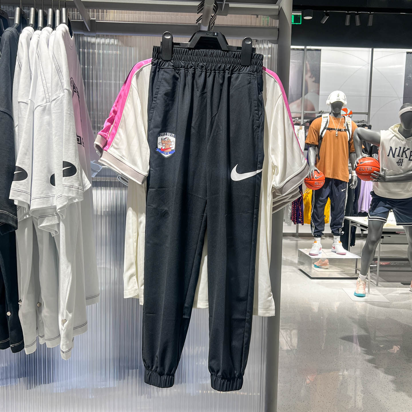 Nike耐克大童装2025秋新运动训练速干舒适透气梭织长裤II0480-010