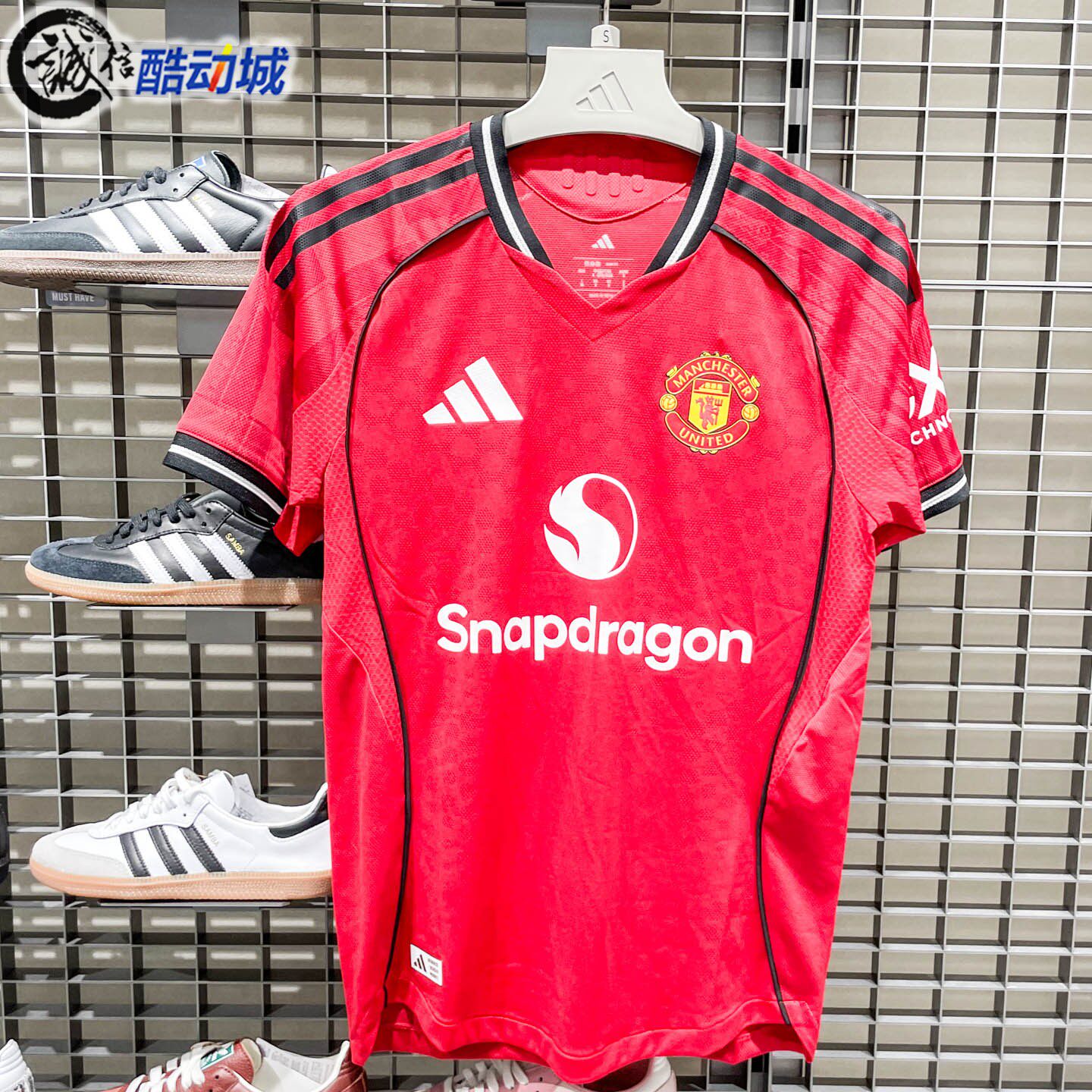 Adidas阿迪达斯男子秋新款曼联球员版主场足球运动短袖球衣JI7429