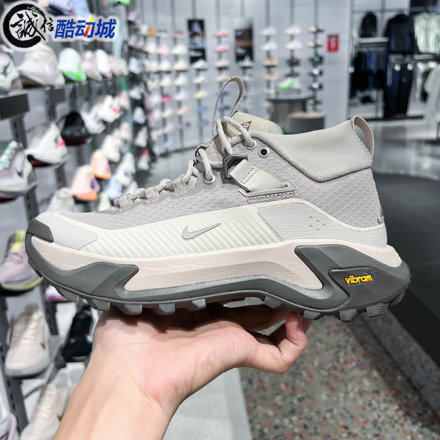 Nike耐克女子2026年秋新款ACG户外防滑耐磨缓震徒步鞋 IO7855-200