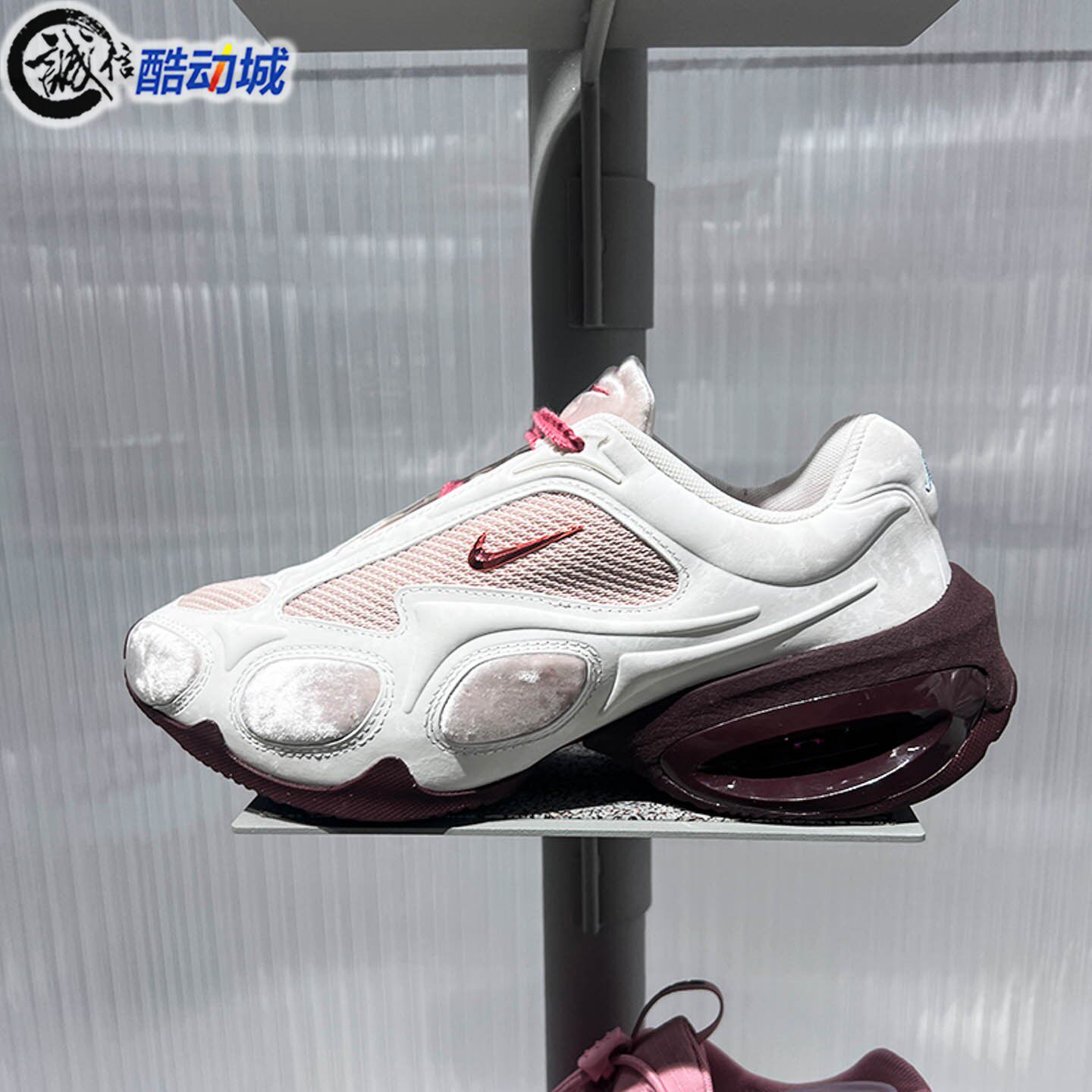 Nike耐克女子春新款AIR MAX MUSE SE情人节系列运动鞋 IQ1152-666