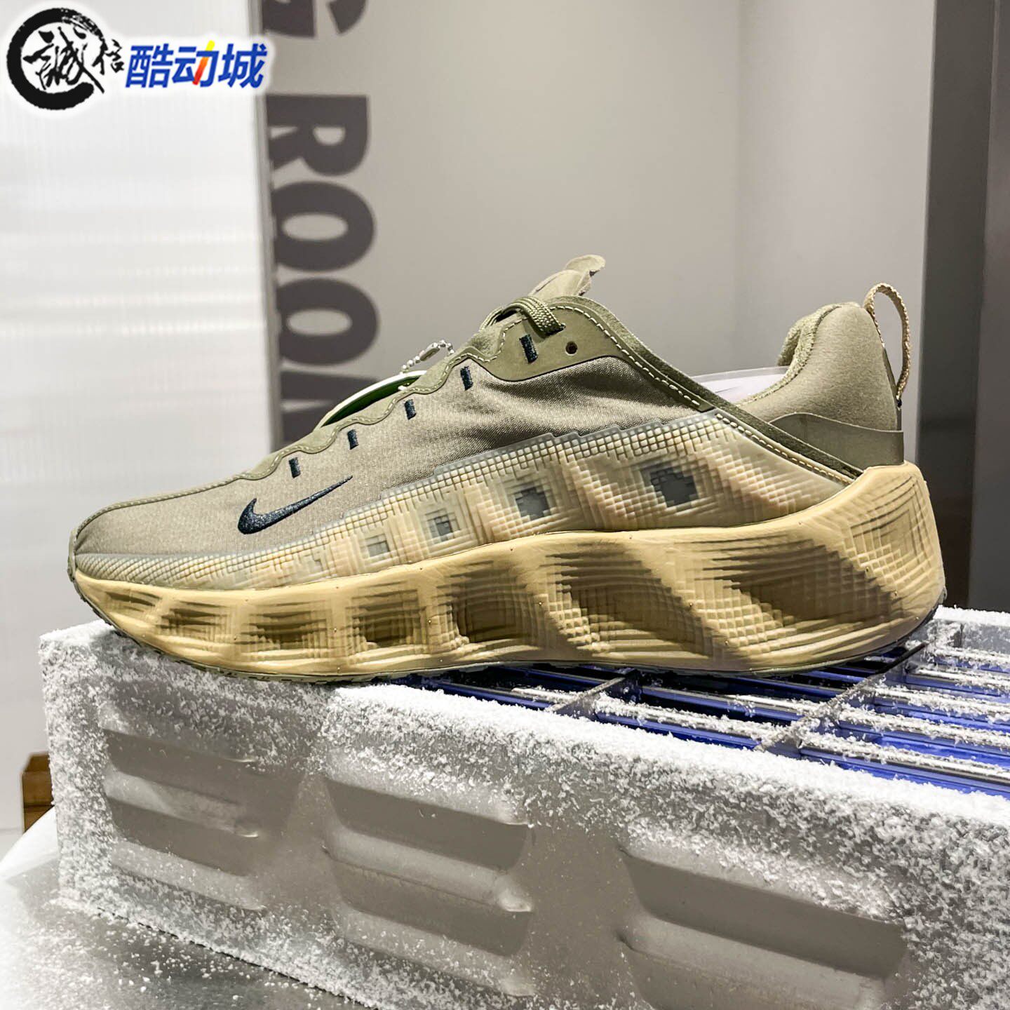 Nike耐克2026春Ava Rover男子透气缓震日常休闲运动鞋 IM9327-202