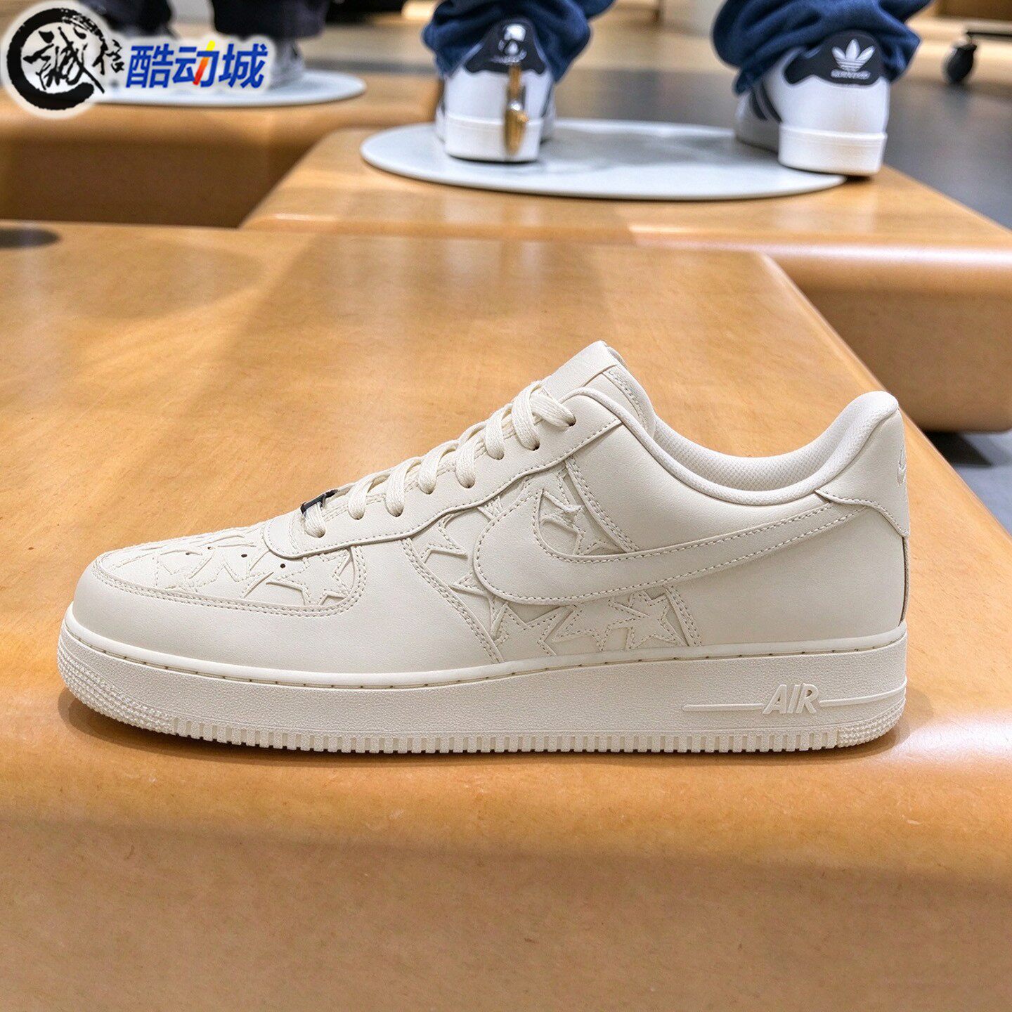耐克男子AF1空军一号运动鞋