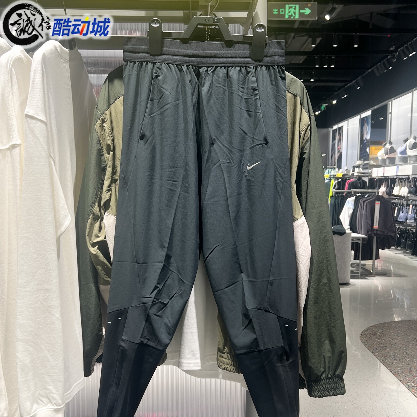 Nike耐克2025秋冬季新款Dri-FIT女子速干中腰跑步长裤 HV6089-010