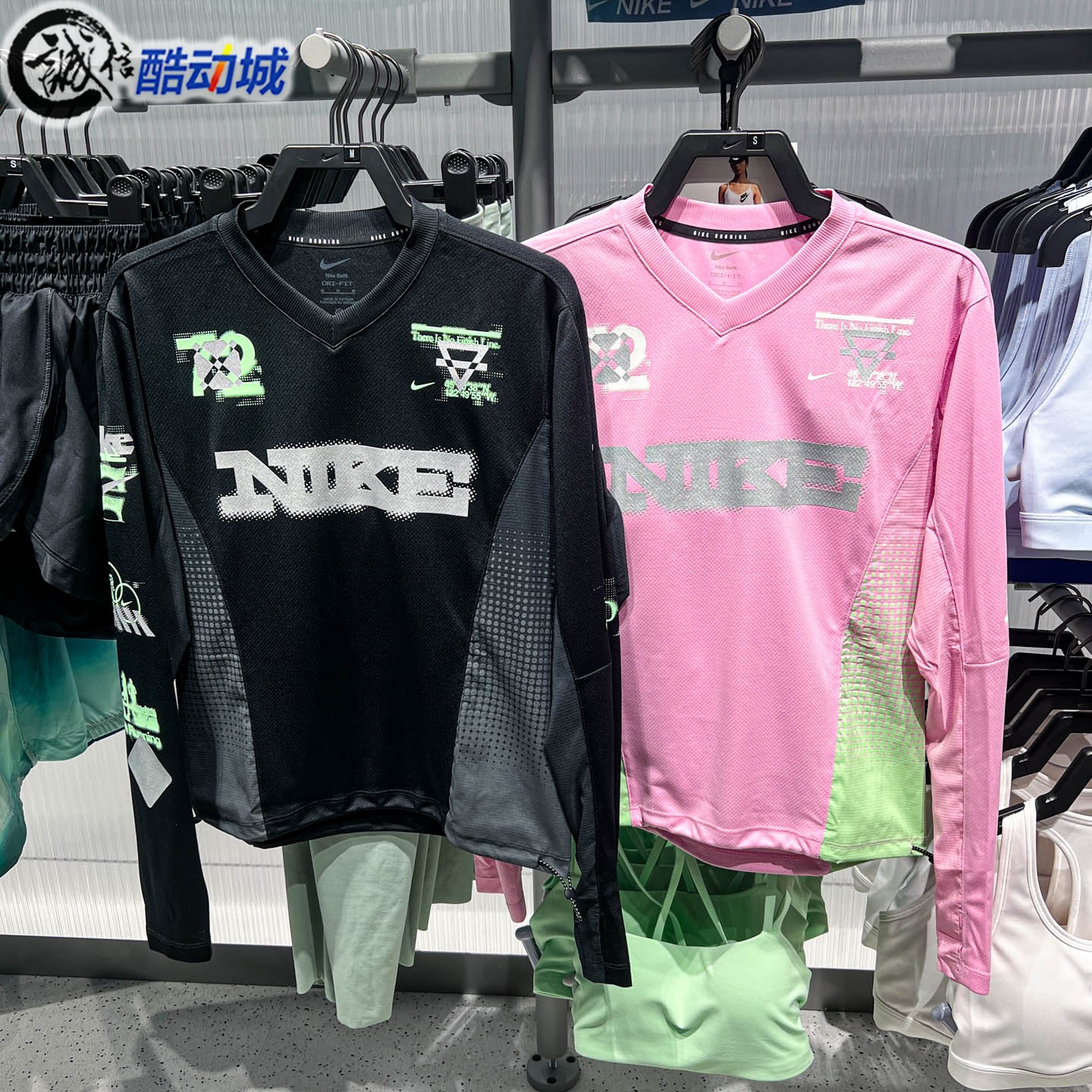 Nike耐克女子2026年秋季舒适拼接速干长袖跑步上衣IM7543-010-621