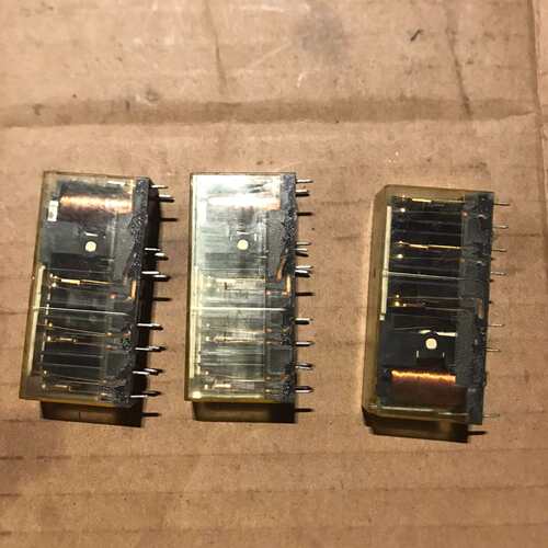 {议价}RF1V-4A2BL-D24和泉继电器，拆机的，包好，成色如