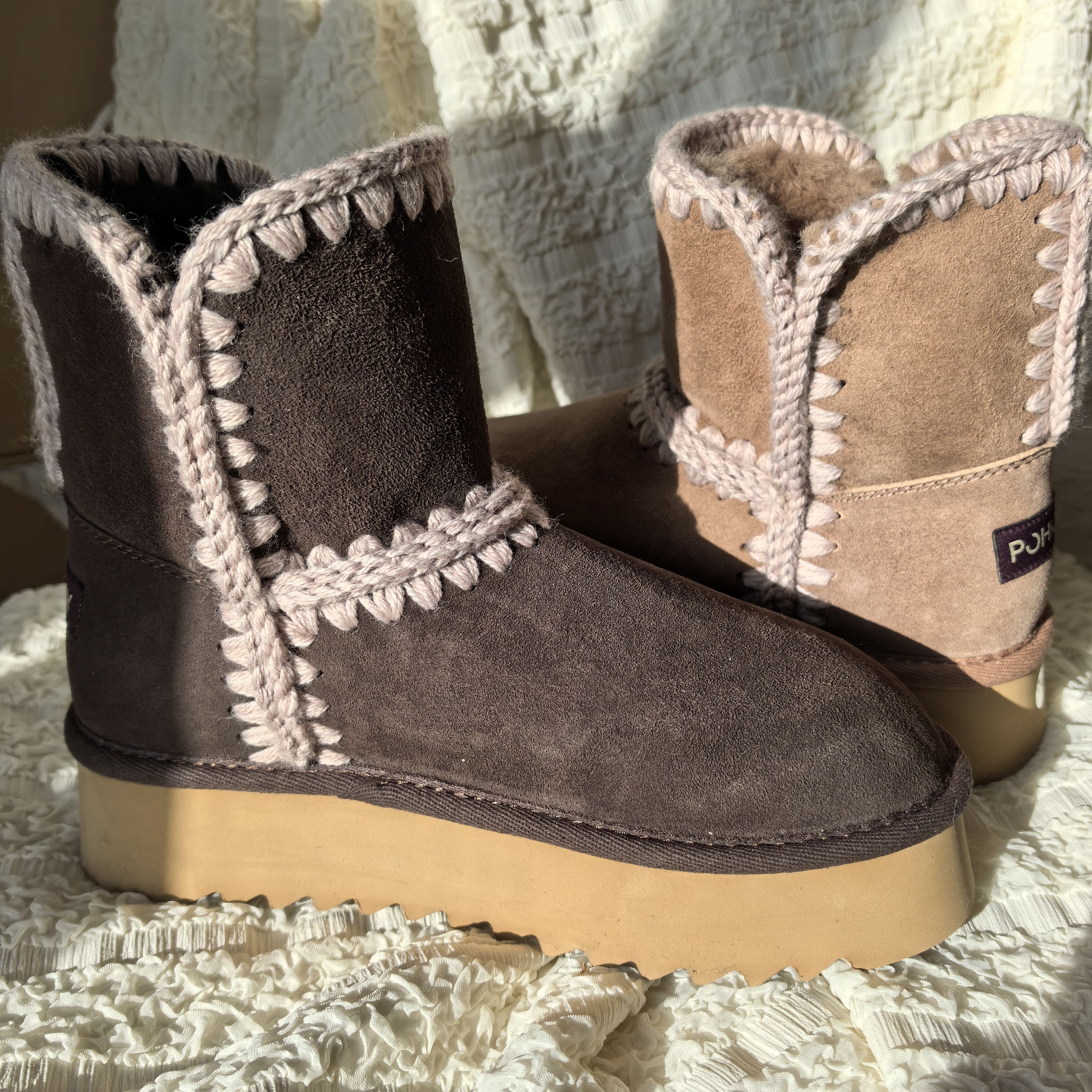 2025秋冬新款羊皮毛一体雪地靴1厚底保诺福克中靴厚底4.5cm