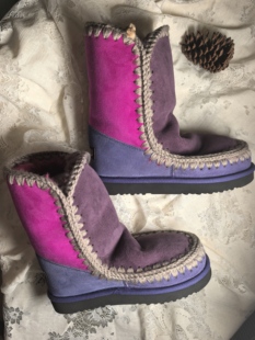 M羊皮毛一体雪地靴24cm中筒优雅紫罗兰拼色